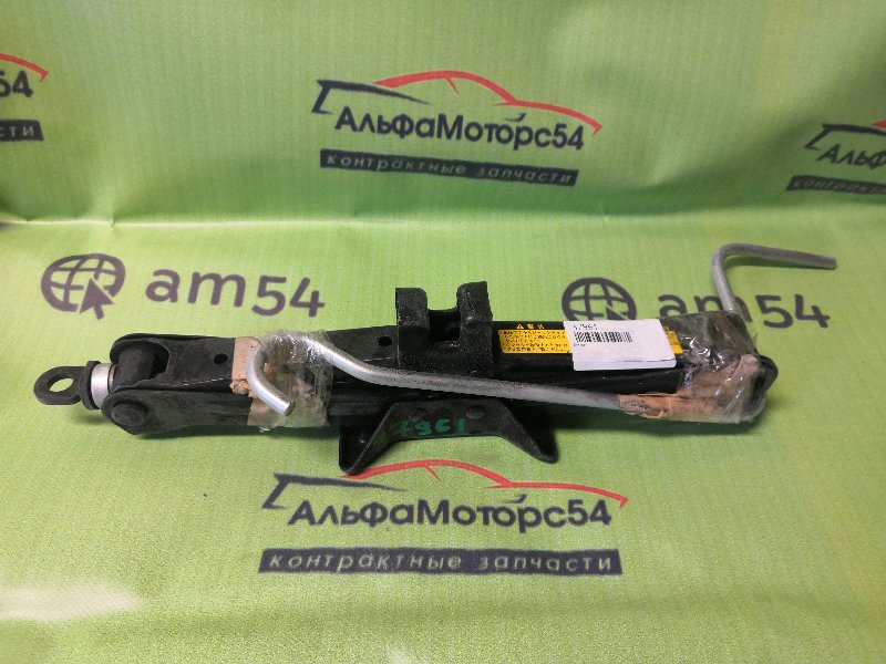 Домкрат Toyota Домкрат Toyota