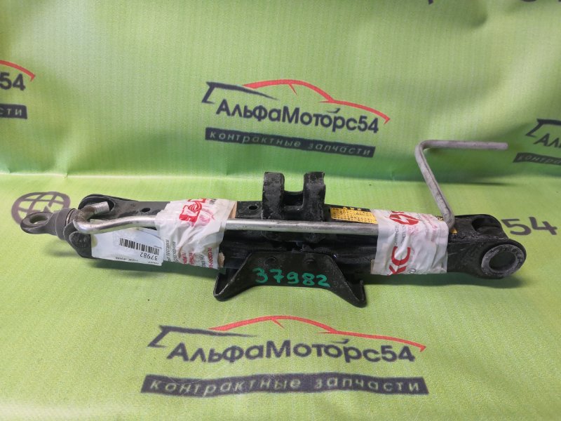 Домкрат Toyota Домкрат Toyota