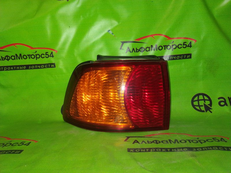 Стоп-сигнал Toyota Ipsum SXM10 3S-FE задний левый