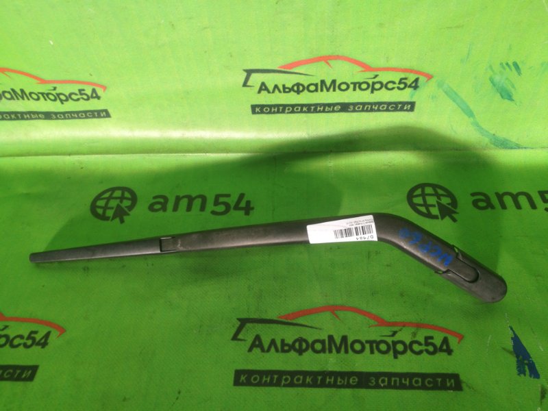 Дворник 5-й двери Toyota Ist NCP60 1NZ-FE задний