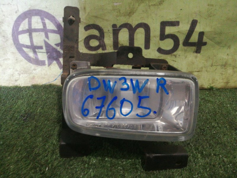 Туманка Mazda Demio DW3W B3 передняя правая