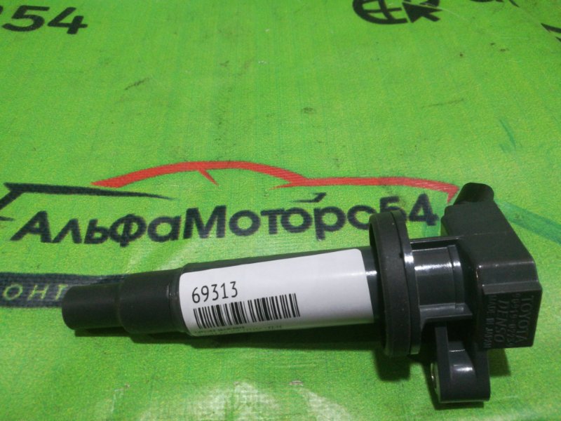 Катушка зажигания Toyota Avensis ZZT250 1ZZ-FE