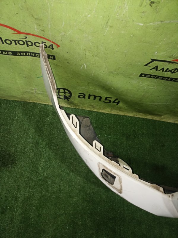 Бампер передний V50 MW43