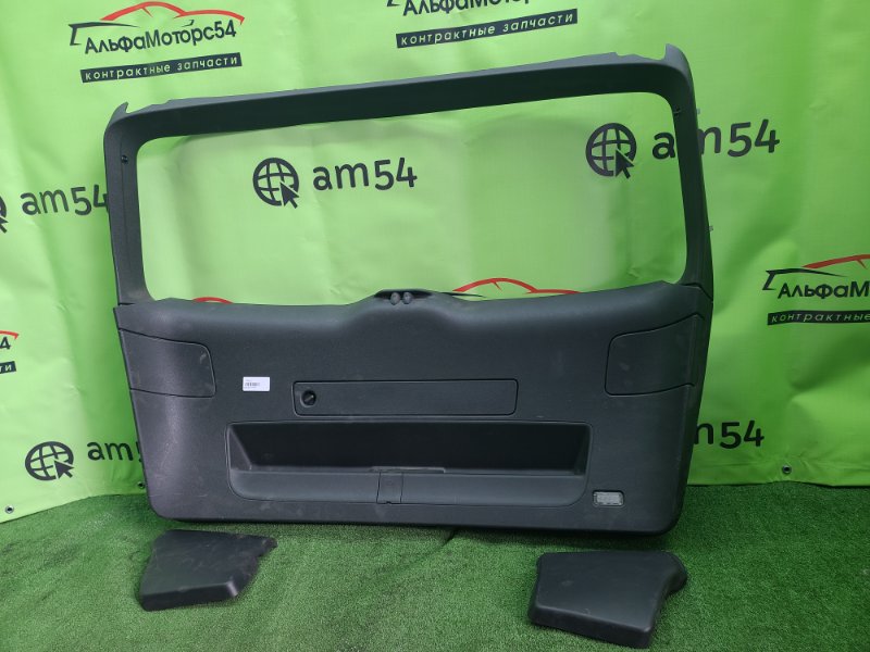 Обшивка двери багажника задняя Q5 8RB