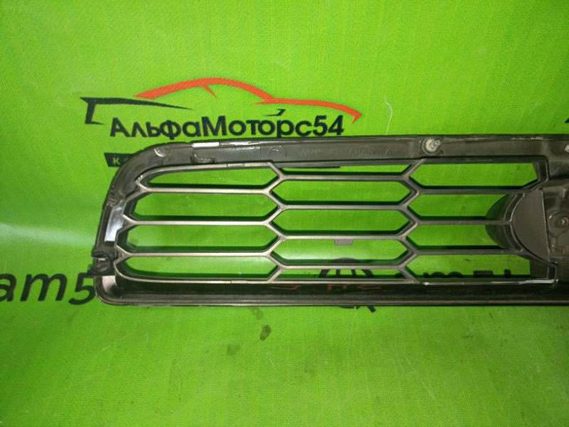Решетка радиатора SUBARU LEGACY BH5