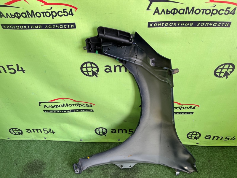 Крыло переднее правое V60 FW48