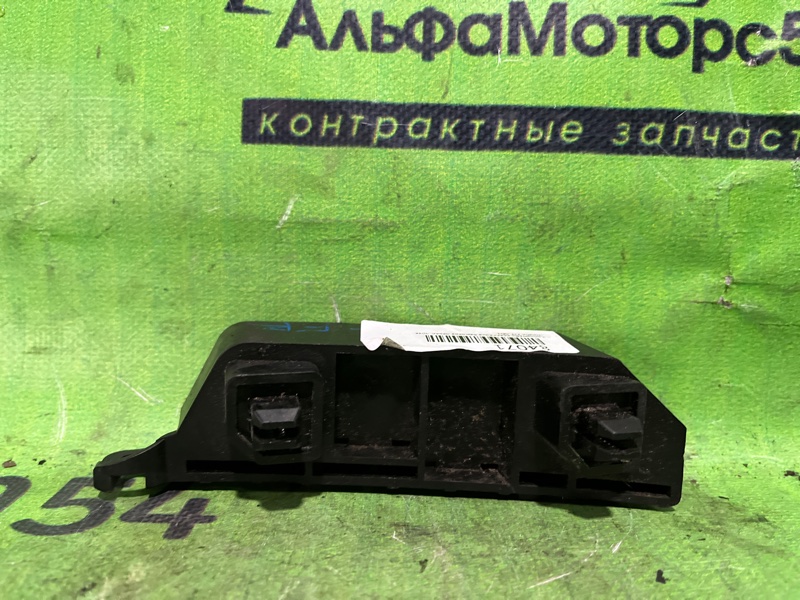 Кронштейн крепления бампера передний правый HONDA FIT GD1 71193-SAA-003 контрактная