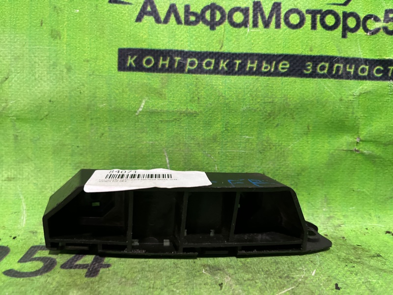 Кронштейн крепления бампера передний правый FIT GD1