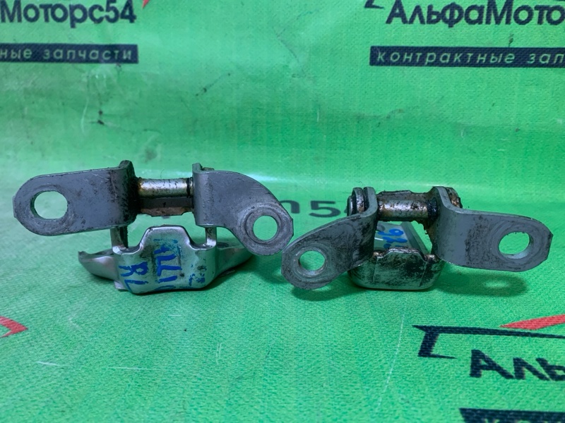 Петля дверная задняя левая ALLION ZZT245