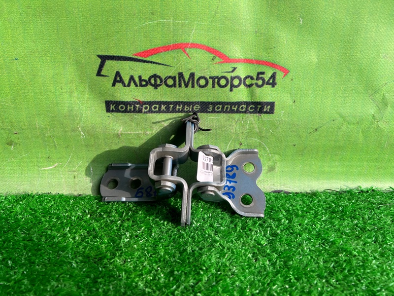Петля дверная передняя правая TOYOTA ALLEX NZE121 6871012150 контрактная
