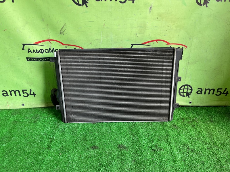 Радиатор основной AUDI A3 8P AXX