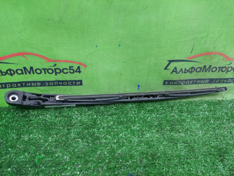 Дворник 5-й двери задний SUBARU LEGACY BP5 Дворник 5-й двери задний SUBARU LEGACY BP5