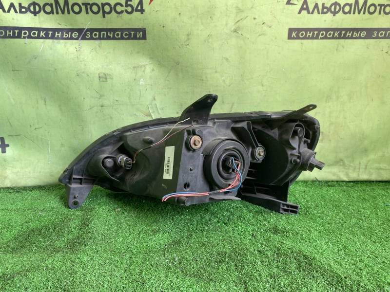 Фара передняя правая YRV M201G K3-VET Фара передняя правая YRV M201G K3-VET