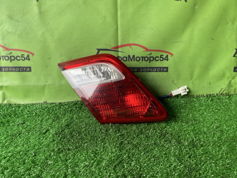 Вставка между стопов задняя левая TOYOTA CAMRY ACV40 81591-33120 контрактная