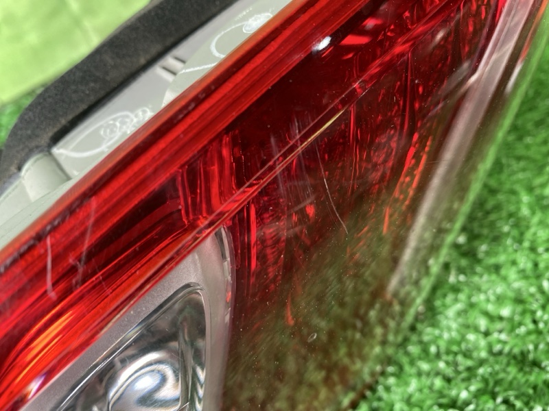 Вставка между стопов задняя левая TOYOTA CAMRY ACV40