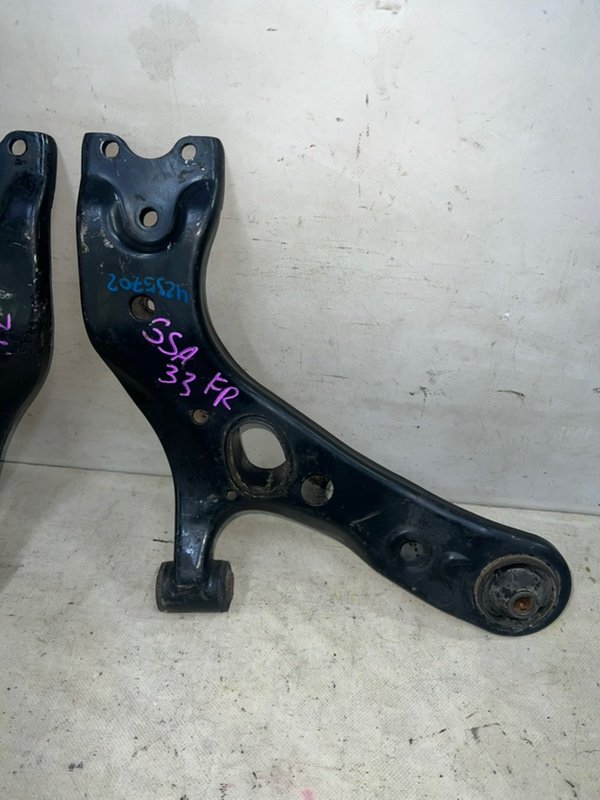 Рычаги передние пара передние rav4 2011 GSA33 2GRFE