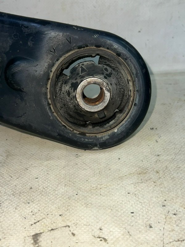 Рычаги передние пара передние rav4 2011 GSA33 2GRFE