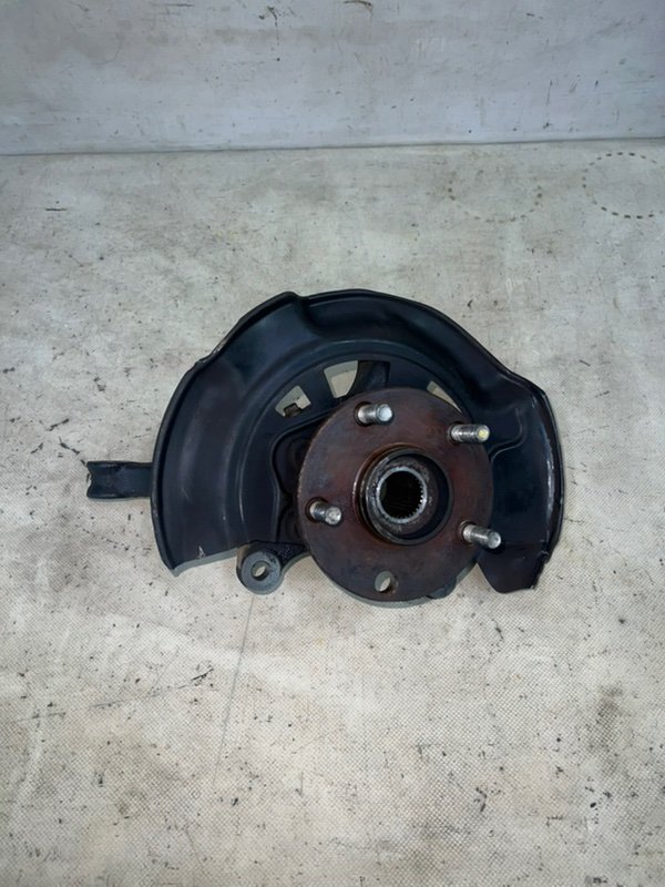 Запчасть ступица передняя левая toyota rav4 2011 GSA33 2GRFE 43550-42020 контрактная Ступица передняя левая toyota rav4 2011 GSA33 2GRFE 43550-42020 контрактная