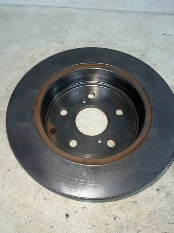 Диски тормозные задние задние toyota rav4 GSA33 2GRFE