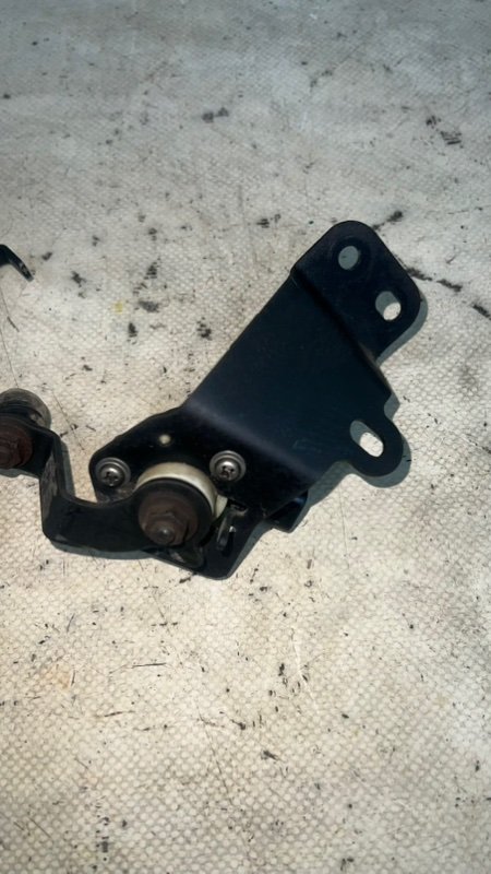 Датчик высоты дорожного просвета задний левый toyota rav4 GSA33 2GRFE