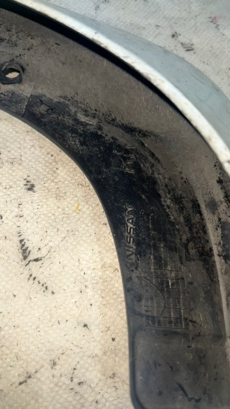 Брызговик задний правый note 2010 E11 HR15