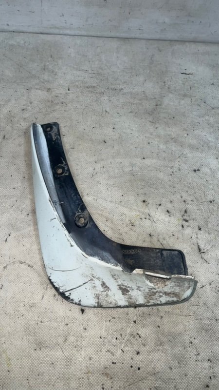 Брызговик передний левый NISSAN note 2010 E11 HR15 f38551u6xx контрактная