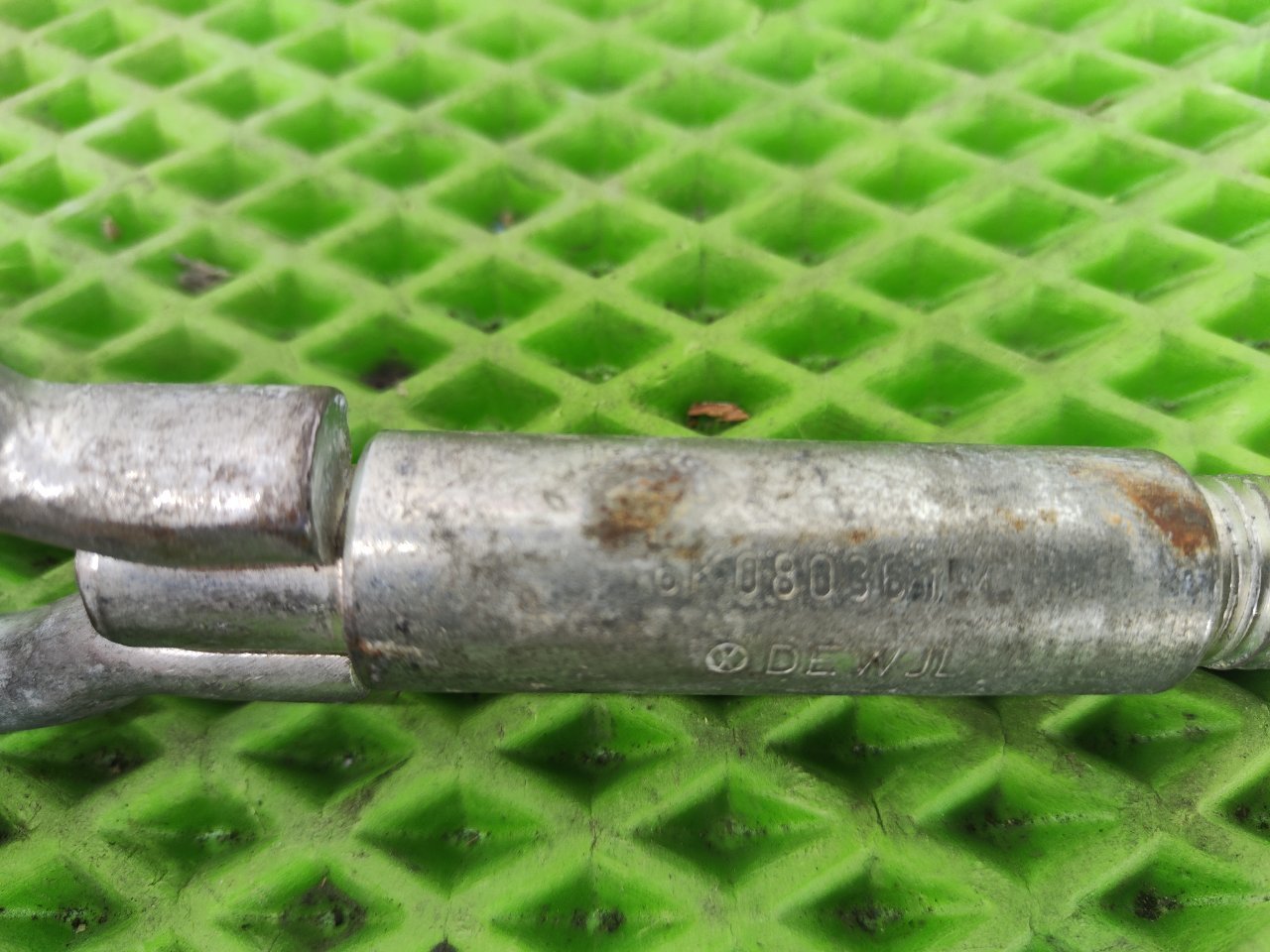 Петля буксировочная Volkswagen Polo Петля буксировочная Volkswagen Polo