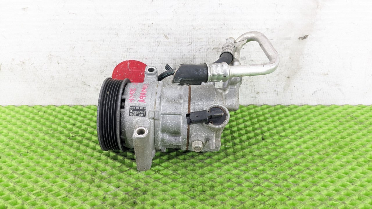 Компрессор кондиционера 208 A9 HM01 Компрессор кондиционера 208 A9 HM01