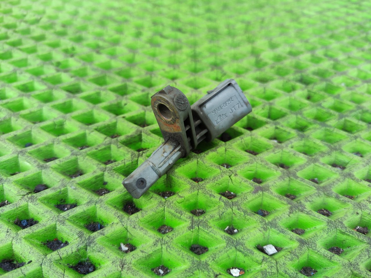 Датчик ABS передний левый Volkswagen Touareg 7LZ9D BHK Датчик ABS передний левый Volkswagen Touareg 7LZ9D BHK