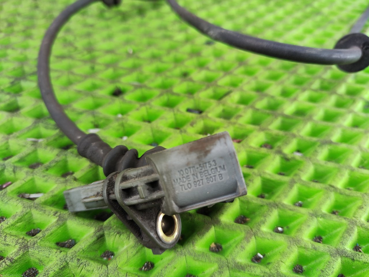 Датчик ABS передний левый Touareg 2009 7LZ9D BHK Датчик ABS передний левый Touareg 2009 7LZ9D BHK