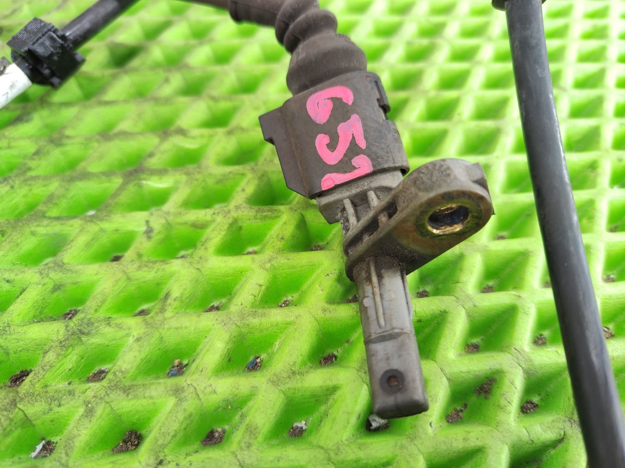 Датчик ABS передний правый Touareg 2009 7LZ9D BHK Датчик ABS передний правый Touareg 2009 7LZ9D BHK