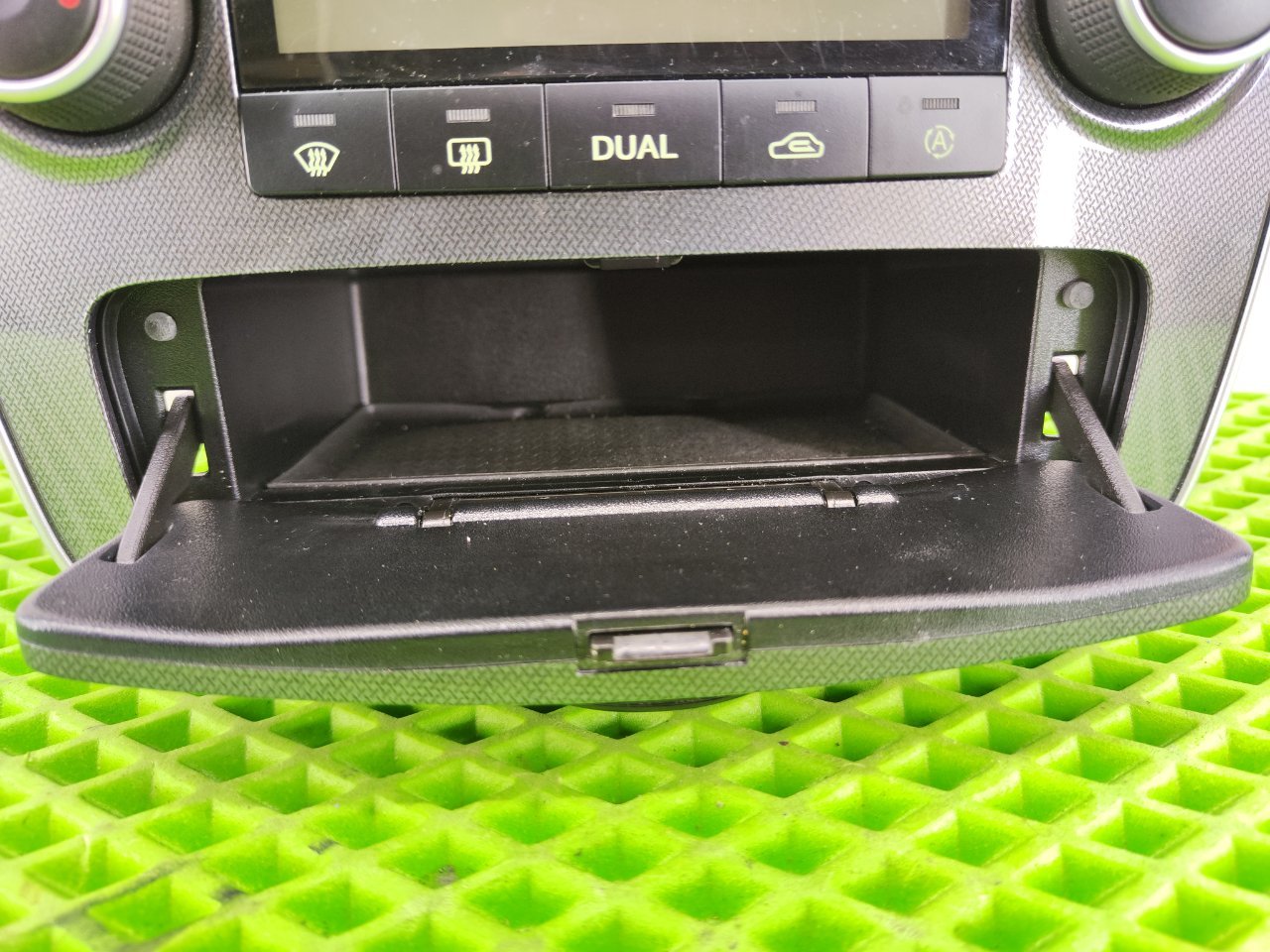 Блок управления климат-контролем Sonata 2006 NF24 G4KC