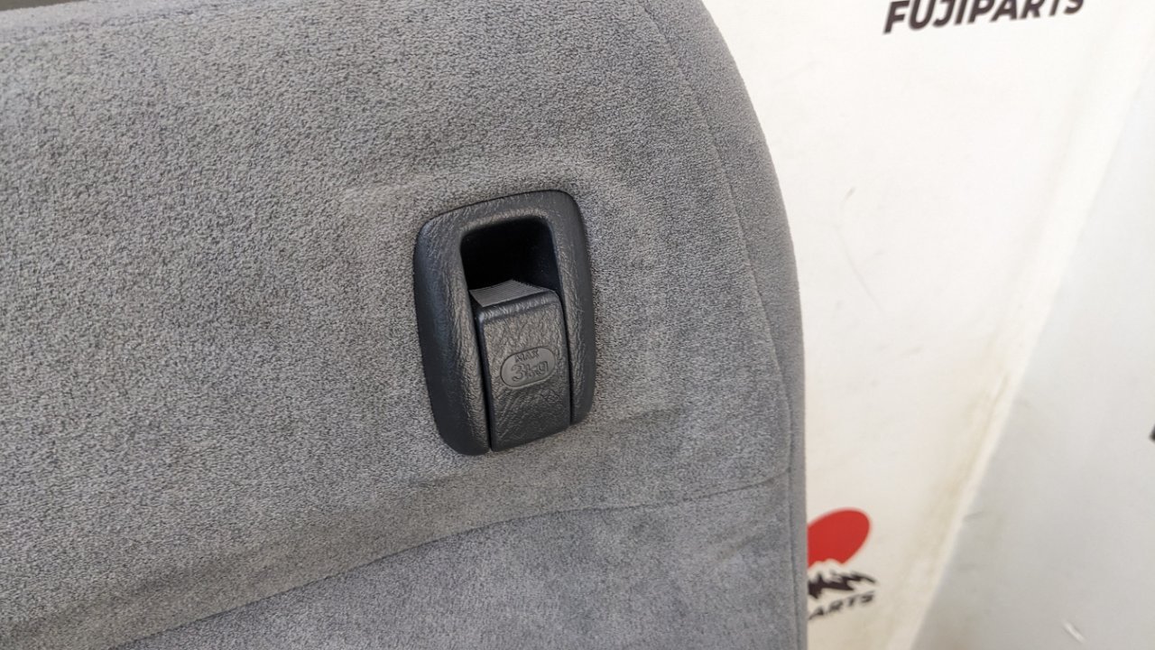 Сиденье переднее Fit 2002 GD1 L13A
