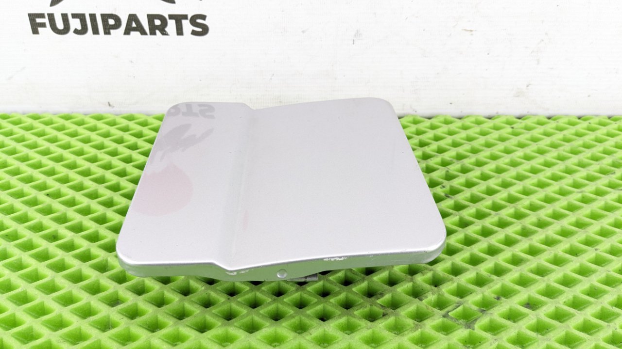 Лючок топливного бака Terios 1997 J100G HC-EJ Лючок топливного бака Terios 1997 J100G HC-EJ