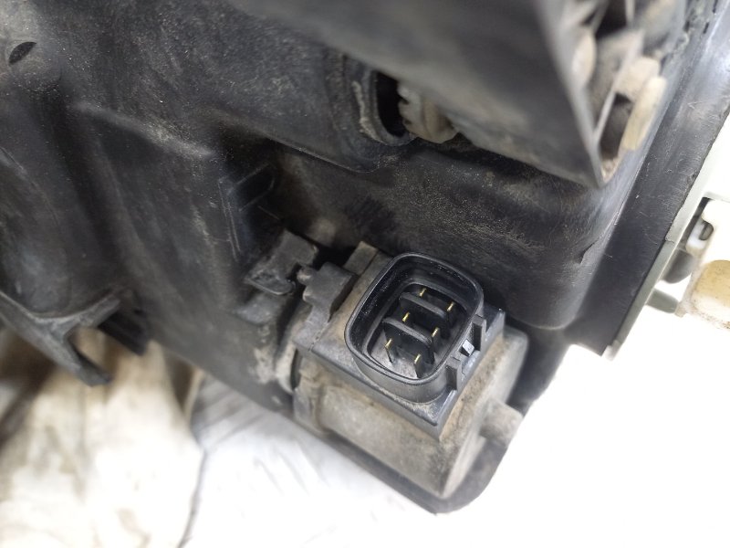Фара правая RX 330 2005 XU30 3.3 3MZ 230 л.с