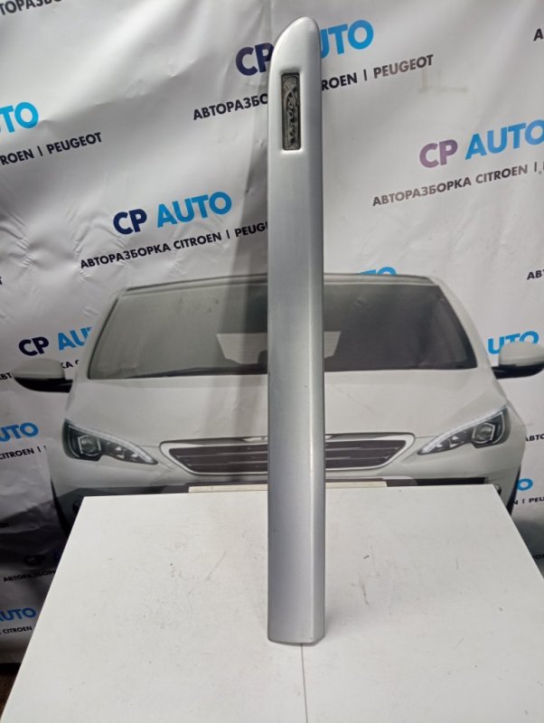 Молдинг двери передний левый Citroen Xsara 9639767277 Б/У