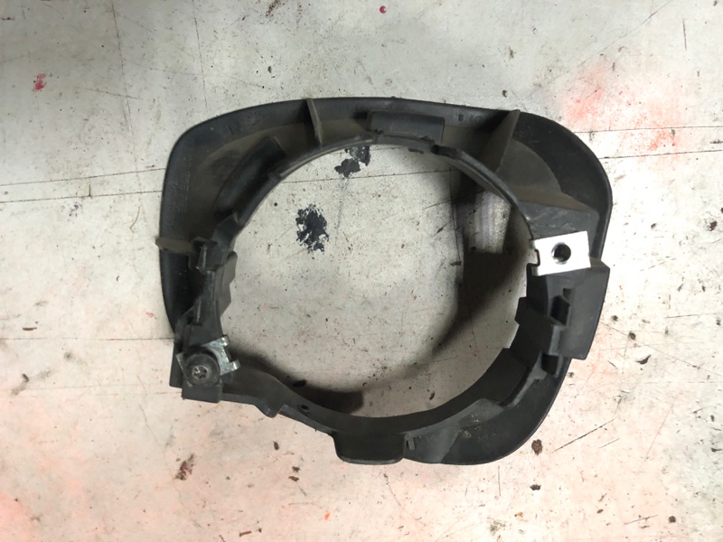 Крепление ПТФ переднее правое Citroen C4 2005 NFU TU5 8200605789 Б/У