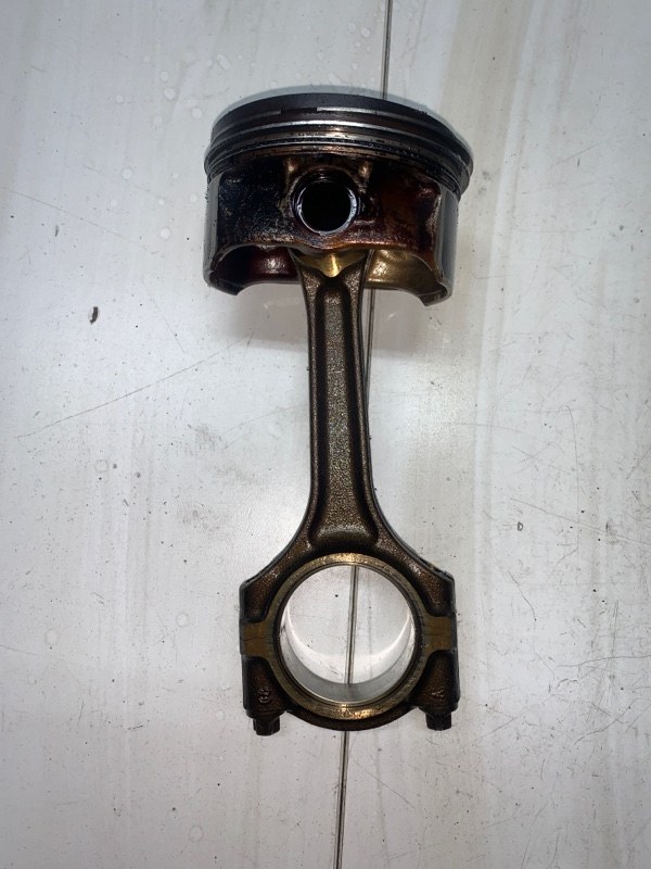 Поршень с шатуном Z18XER Opel Astra H 1.8 Z18XER 321 Б/У