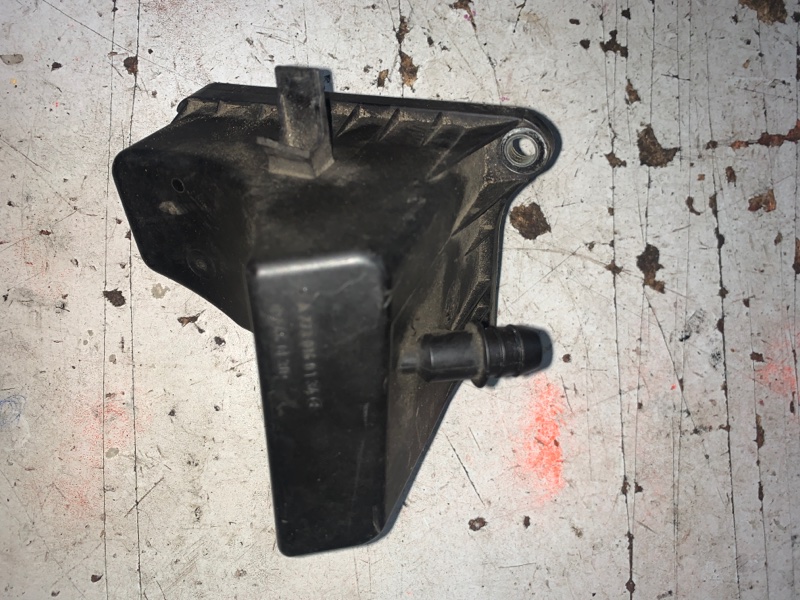 Маслоотделитель Mercedes ML/GL W164 M273 A2730160134 Б/У