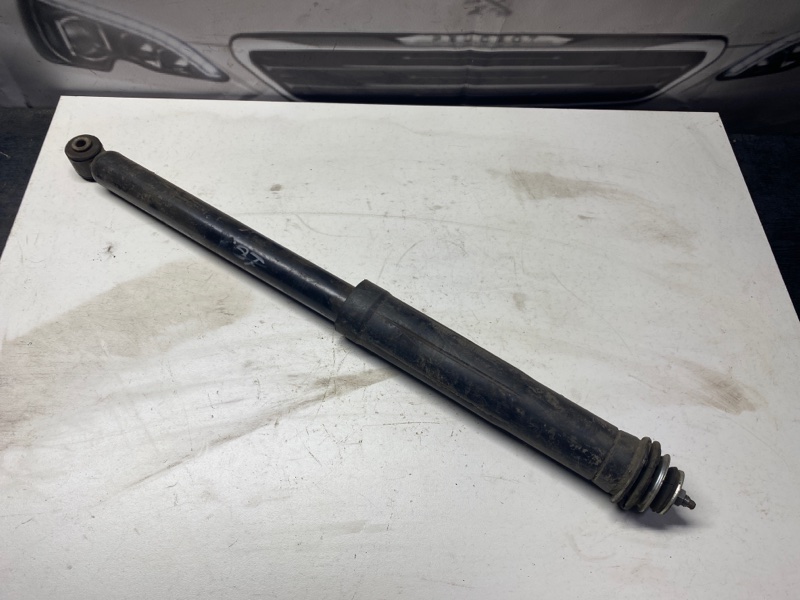 Амортизатор подвески задний Peugeot 107 321 Б/У