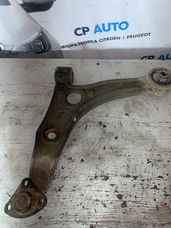 Рычаг подвески нижний передний левый Boxer 250 2.2 Рычаг подвески нижний передний левый Boxer 250 2.2