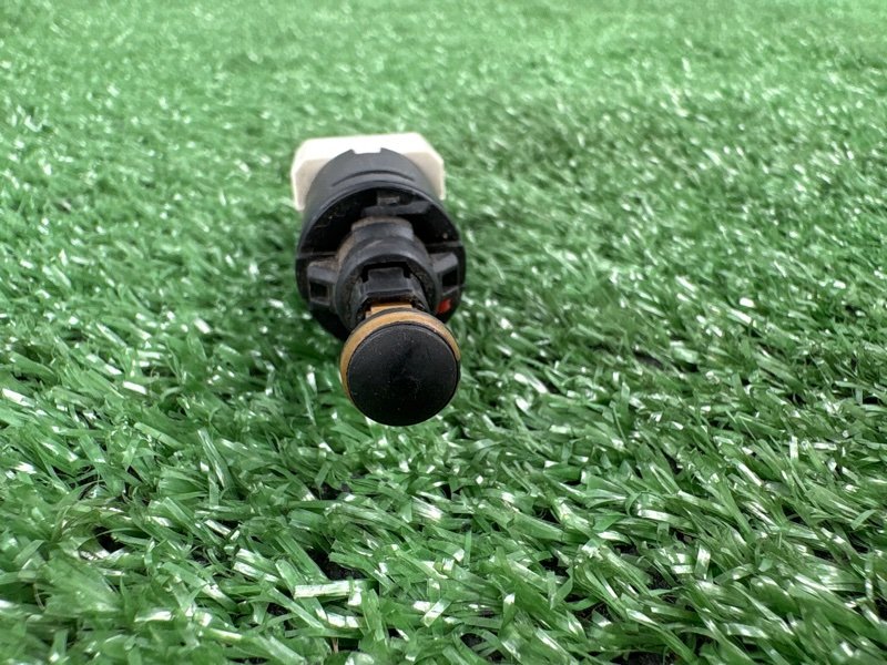 Датчик включения стопсигнала C4 2005 NFU TU5