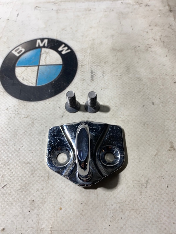 Петля замка двери BMW 750i 2008 E65 N62B48 51217148706 контрактная