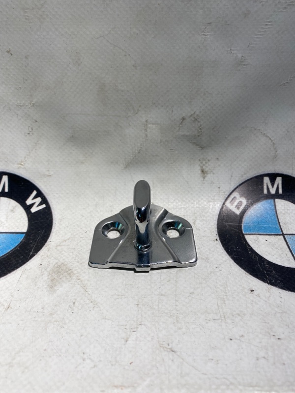 Петля замка двери BMW 745Li 2003 E66 N62b44 51218240573 контрактная