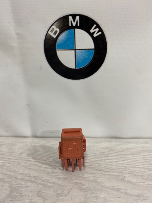 Реле BMW 745Li E66 N62b44
