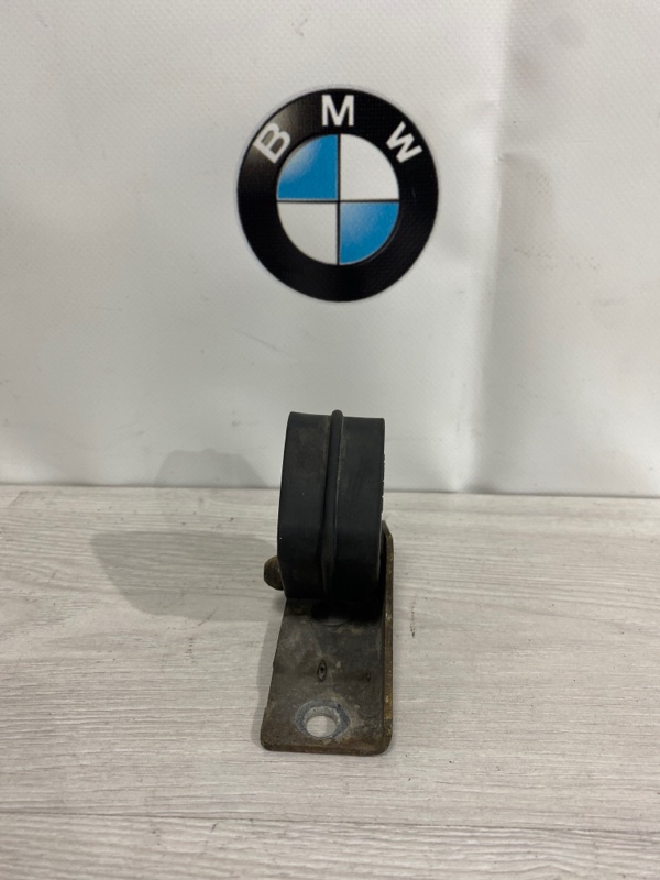 Подушка глушителя 750i 2008 E65 N62B48