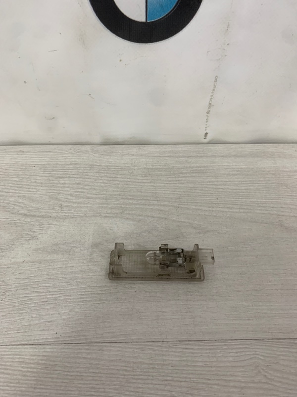 Плафон подсветки салона BMW 745i 2001 E65 N62b44 63316902911 контрактная
