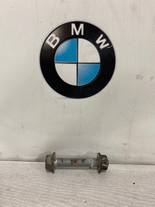 Болт подвески задний BMW X5 xDrive35i E70 N55B30A