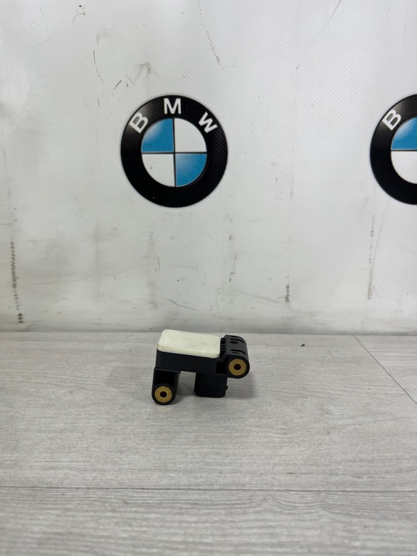 Датчик удара (Airbag) BMW X5 xDrive35i 2011 E70 N55B30A 65776911003 контрактная