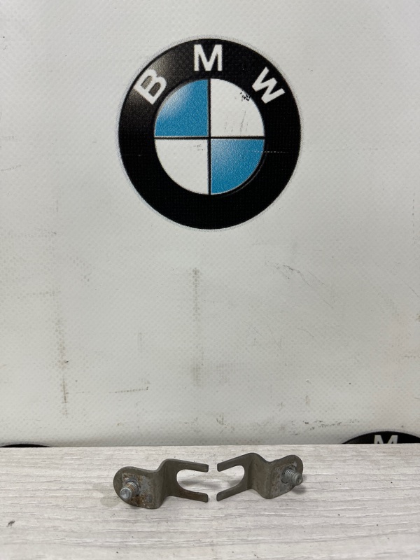 Комплект крепежа тросов стояночного тормоза BMW X5 xDrive35i E70 N55B30A